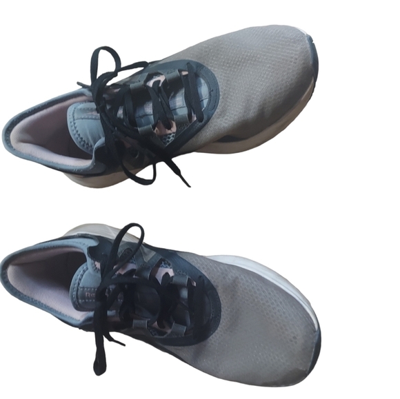 11 Reebok Fuelfoam pink and black sneakers - Picture 3 of 11